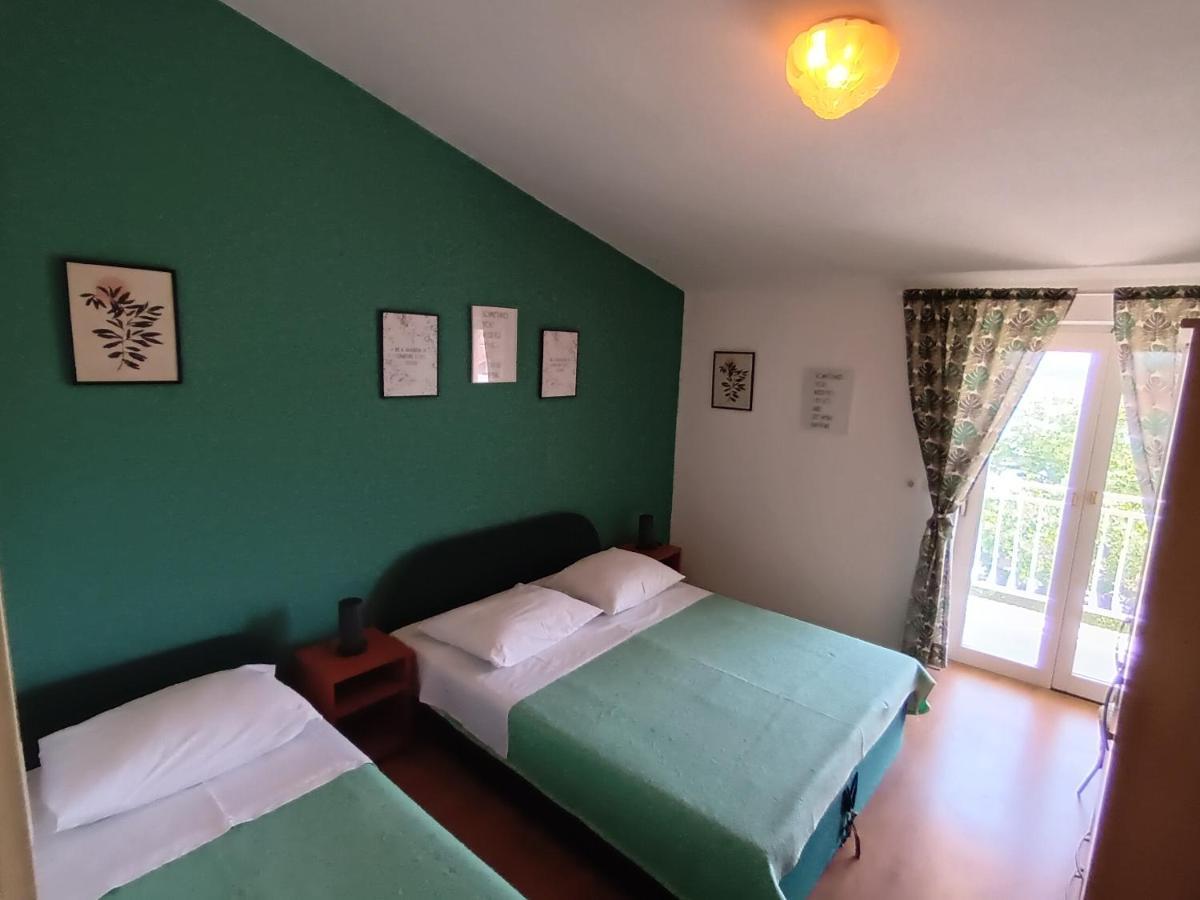 Apartments Danijela Tribunj  Bagian luar foto